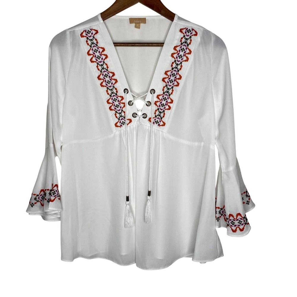 NWOT Takara Bell Sleeve‎ embroidered blouse Sz M
